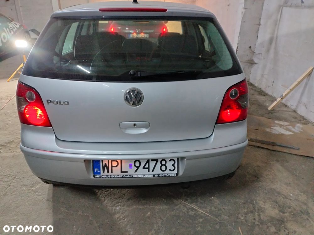 Volkswagen Polo 1.4 16V Comfortline - 6