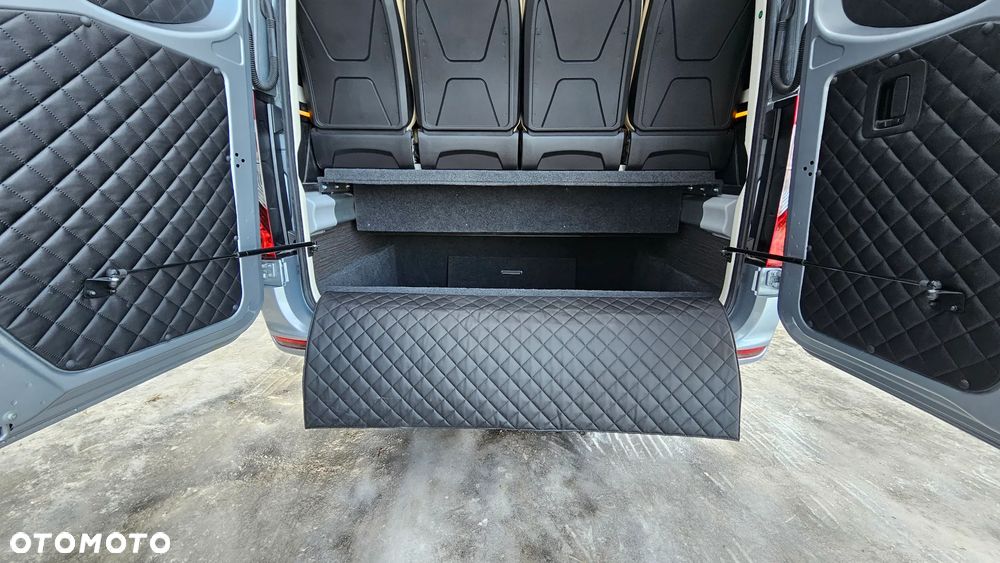 Mercedes-Benz Sprinter 519 - 31