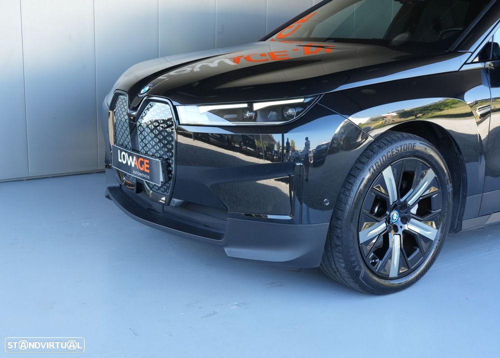 BMW iX xDrive 40 Pack Desportivo - 38