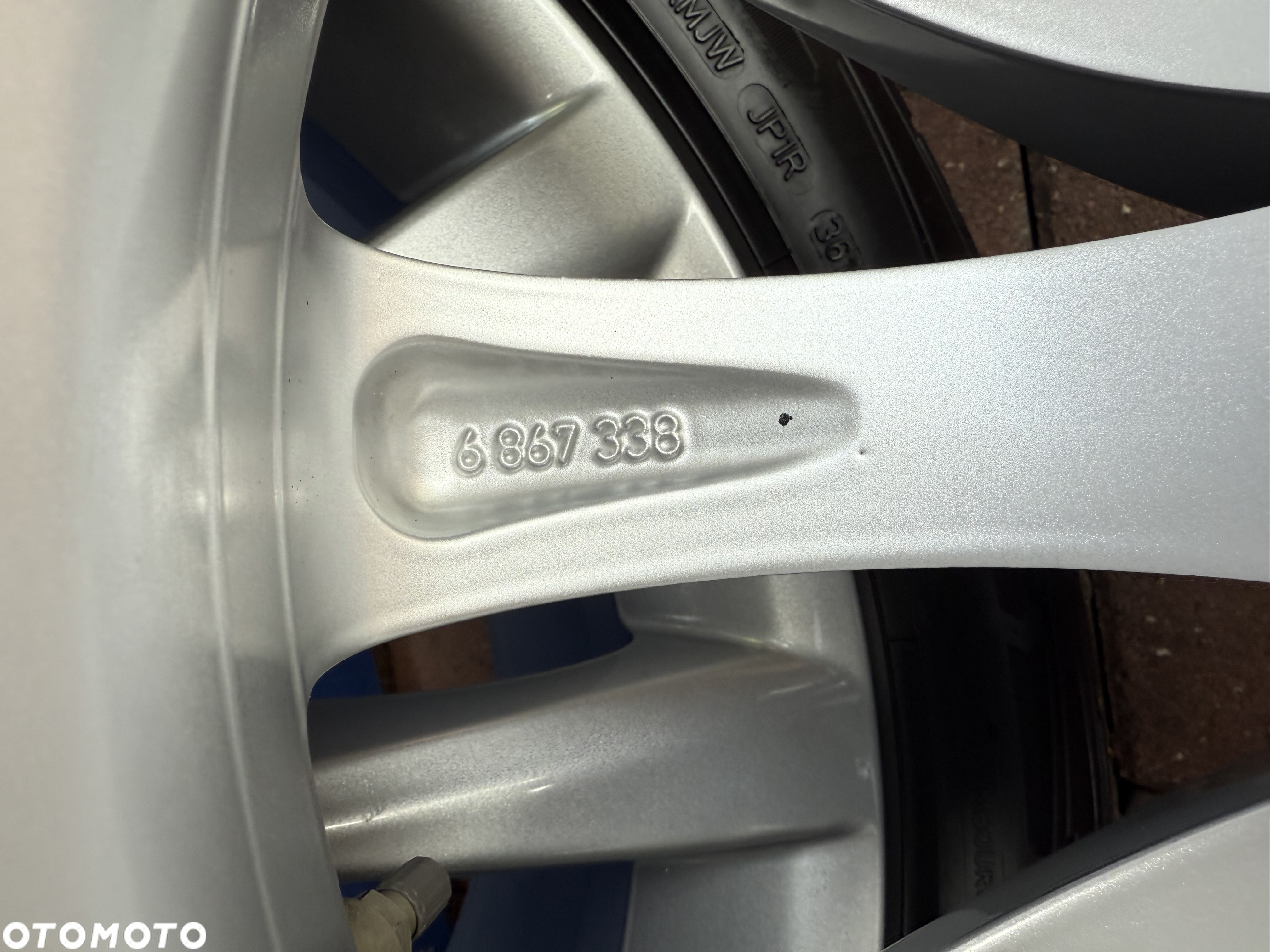 Felgi aluminiowe BMW 18 Oryginalne  z czujnikami powietrza - 9
