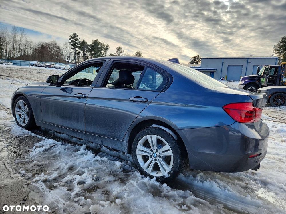 BMW Seria 3 328i xDrive - 3