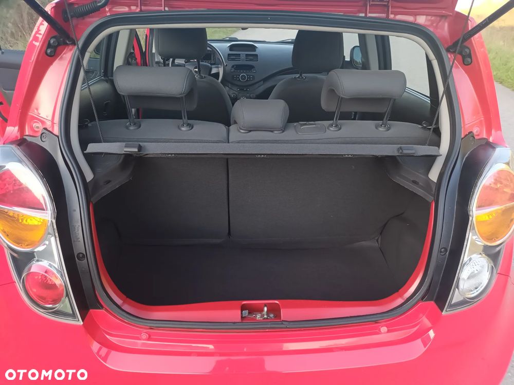 Chevrolet Spark 1.0 Base+ - 31