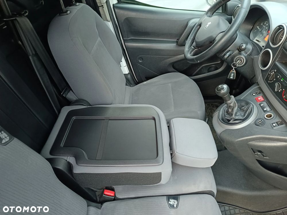 Peugeot Partner - 26