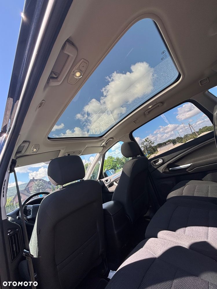 Ford S-Max 2.0 TDCi DPF Titanium X - 27