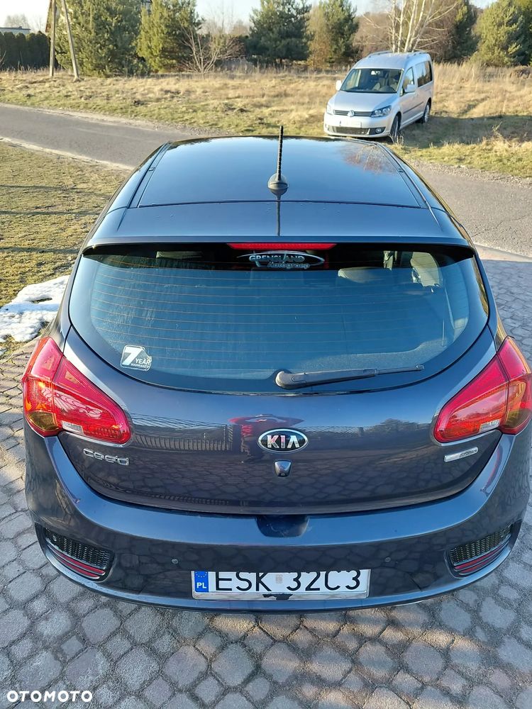 Kia Ceed - 4
