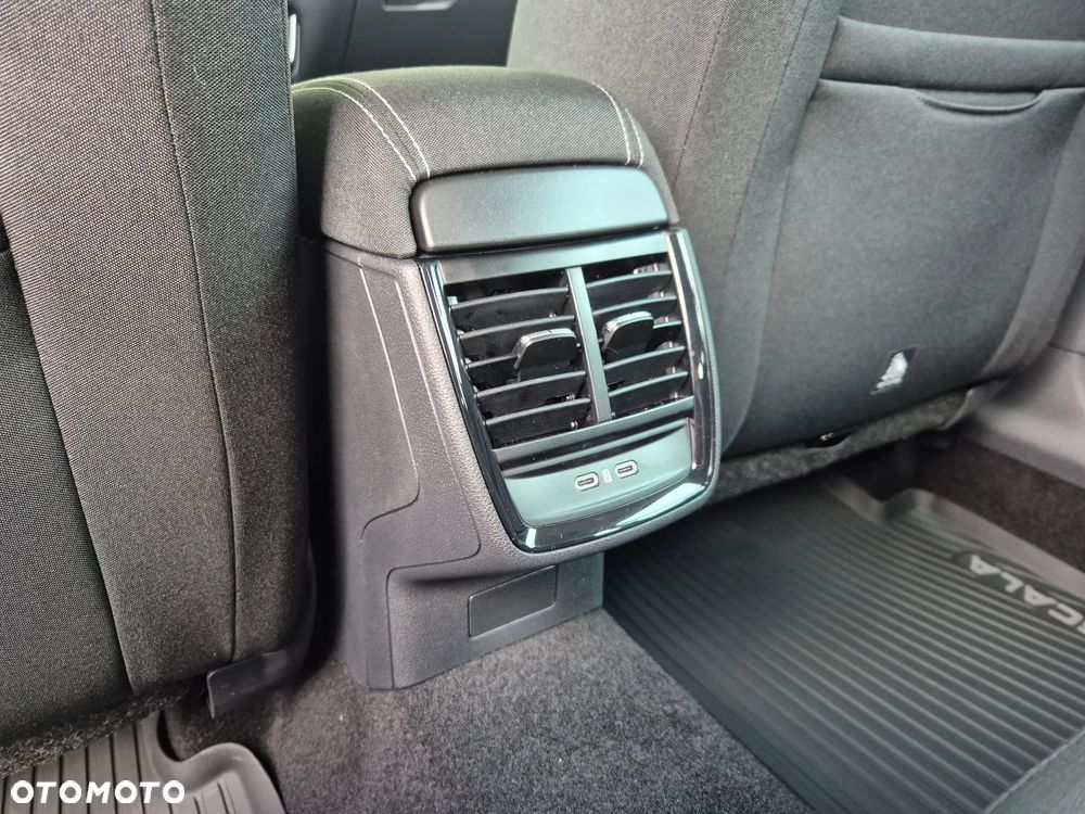 Skoda Scala 1.0 TSI Selection DSG - 10