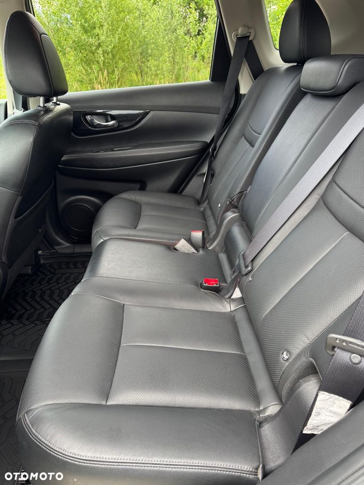 Nissan X-Trail 2.0 dCi Tekna 4WD Xtronic - 17