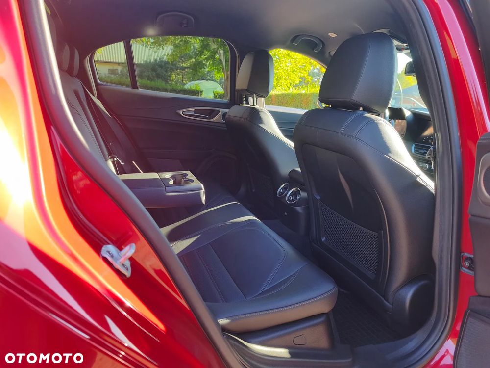 Alfa Romeo Giulia 2.0 Turbo Veloce Q4 - 26