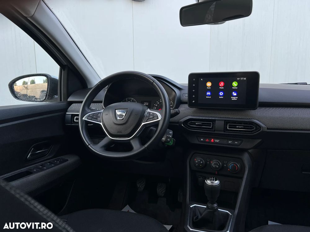 Dacia Sandero - 8