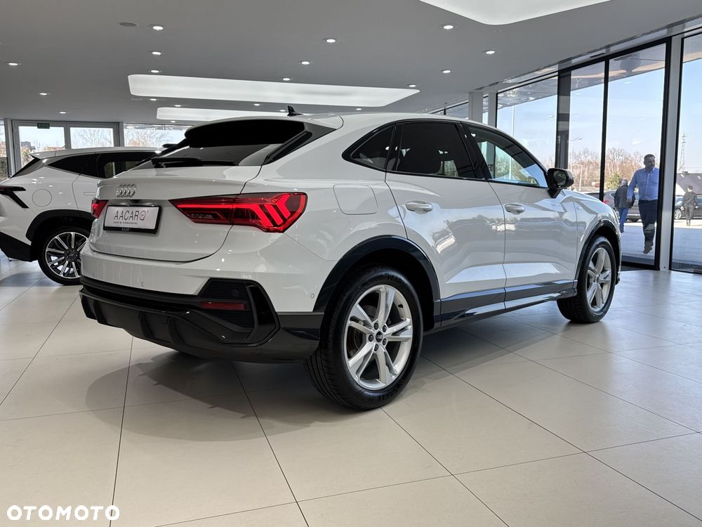 Audi Q3 Sportback - 5