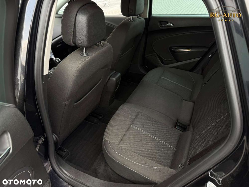 Opel Astra - 25