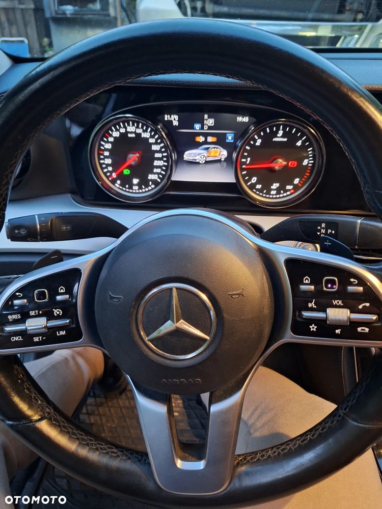 Mercedes-Benz Klasa E 200 d 9G-TRONIC - 15