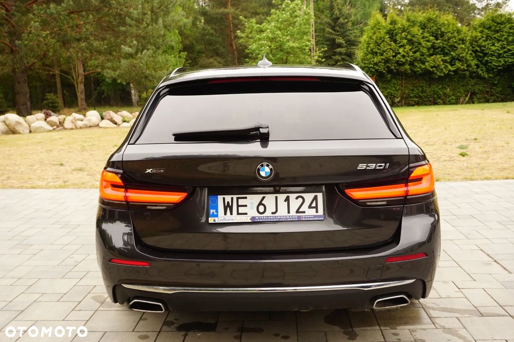 BMW Seria 5 530i xDrive mHEV Luxury Line - 10