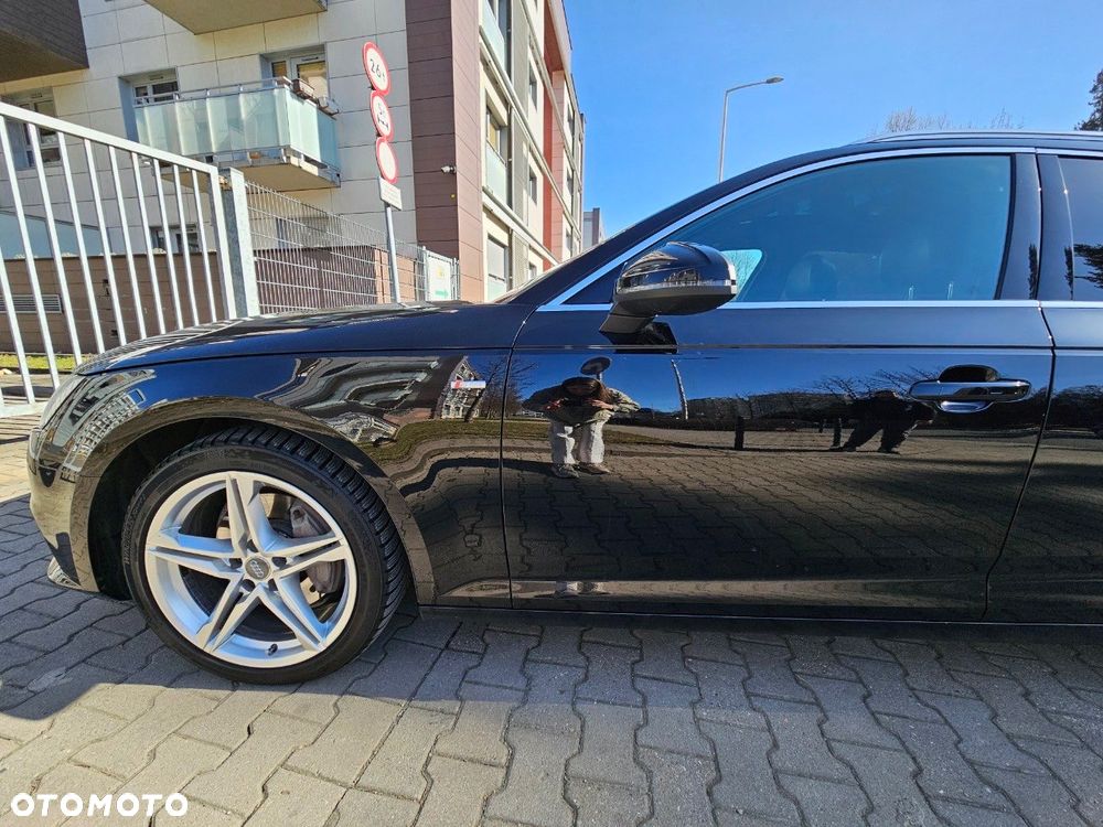 Audi A4 Avant 2.0 TDI Quattro S tronic - 9