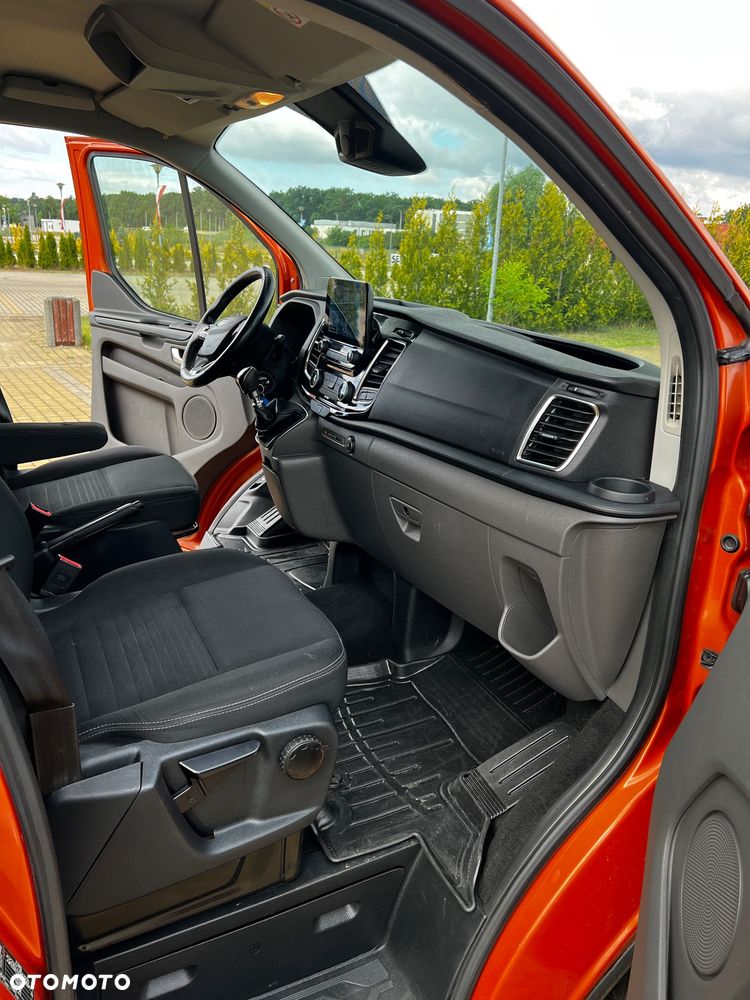Ford Transit Custom 290 L2H1 Limited - 18