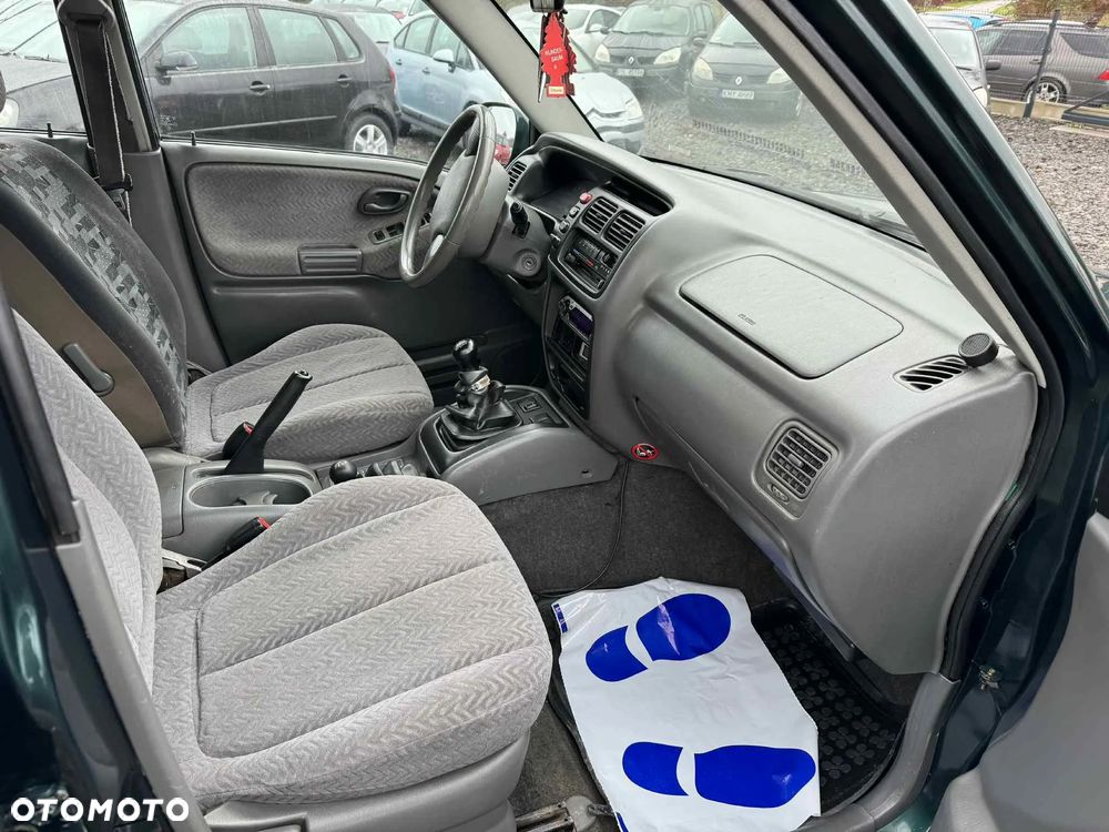 Suzuki Grand Vitara 2.0 TDi - 9