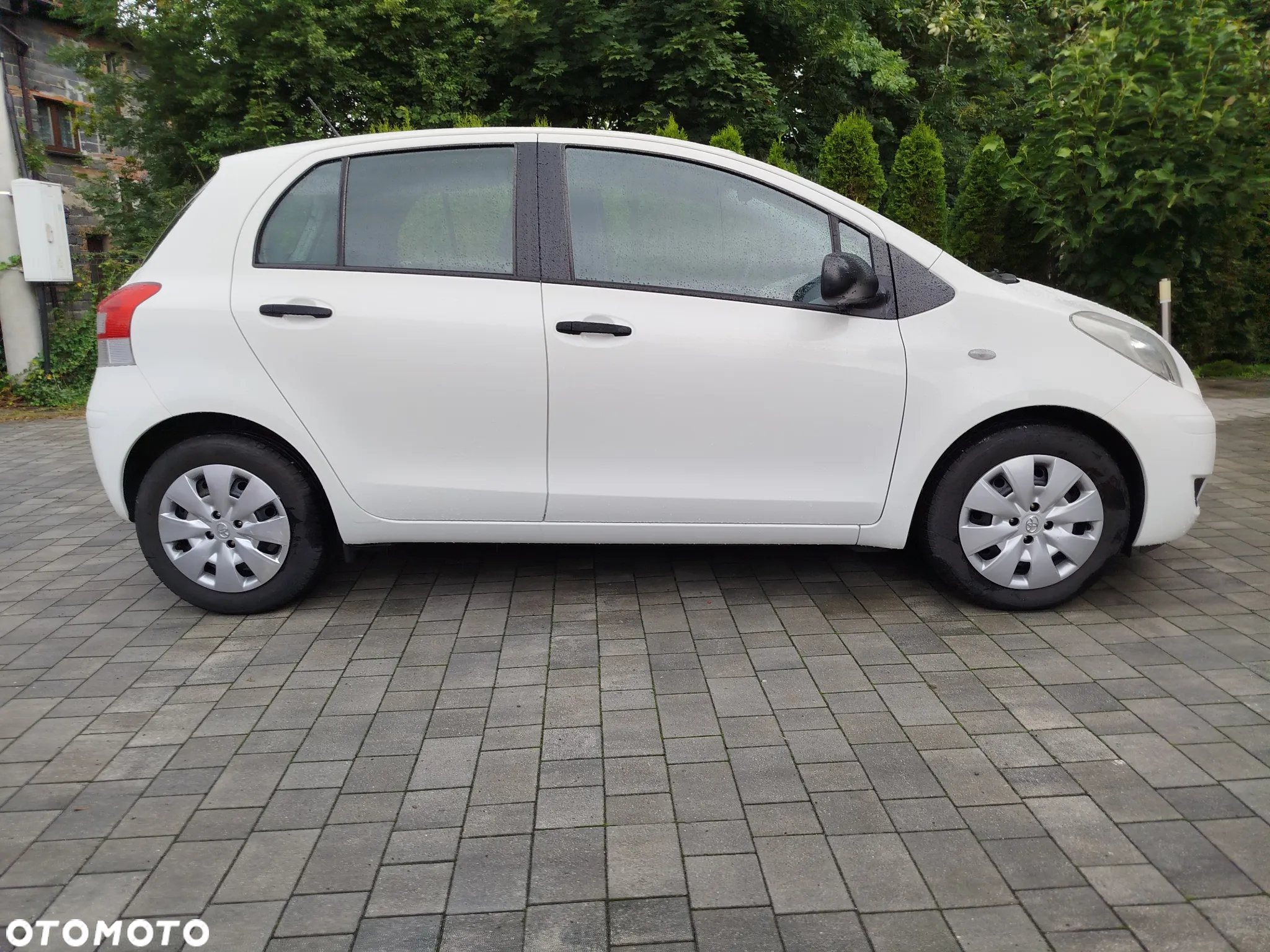 Toyota Yaris 1.33 Luna - 4