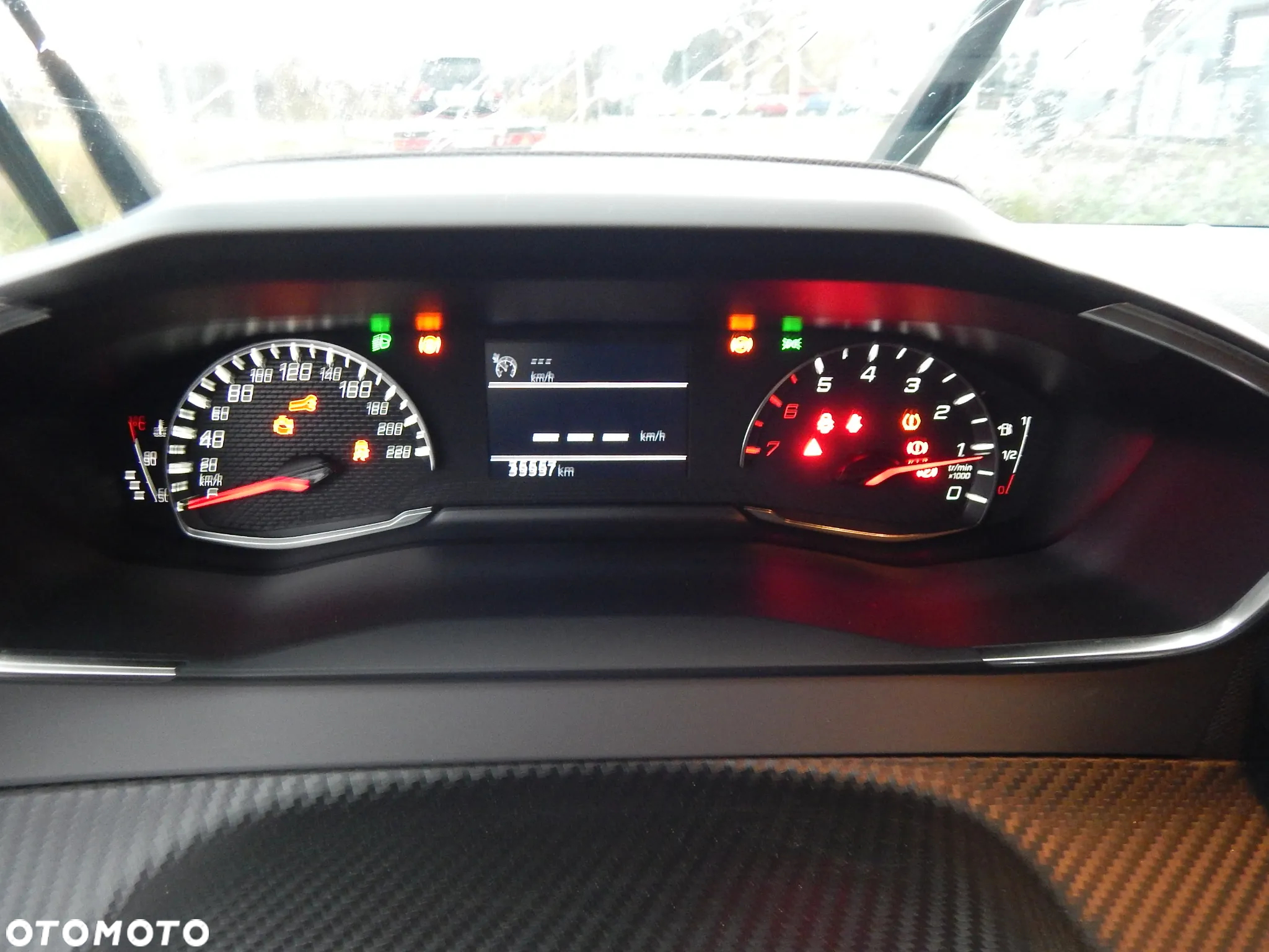 Peugeot 208 - 14