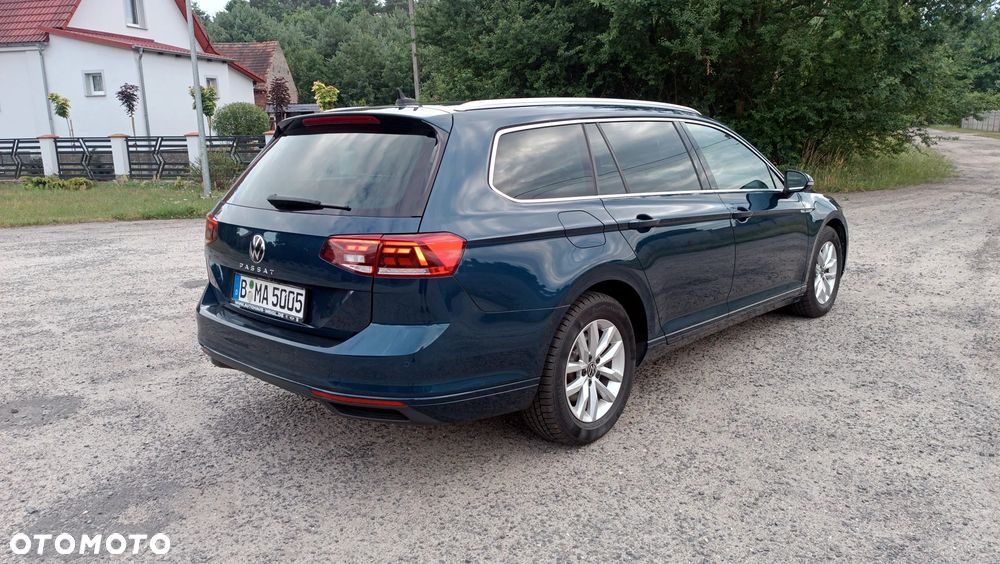 Volkswagen Passat Variant 2.0 TDI SCR DSG Business - 7