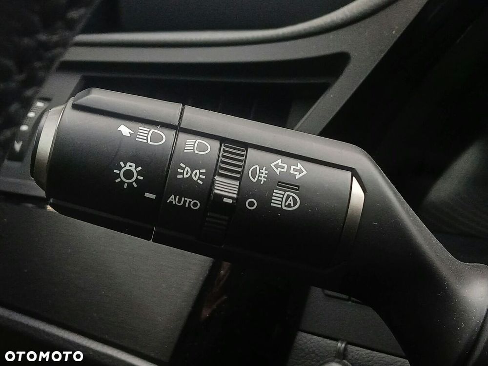 Lexus ES 300h Business Edition - 31