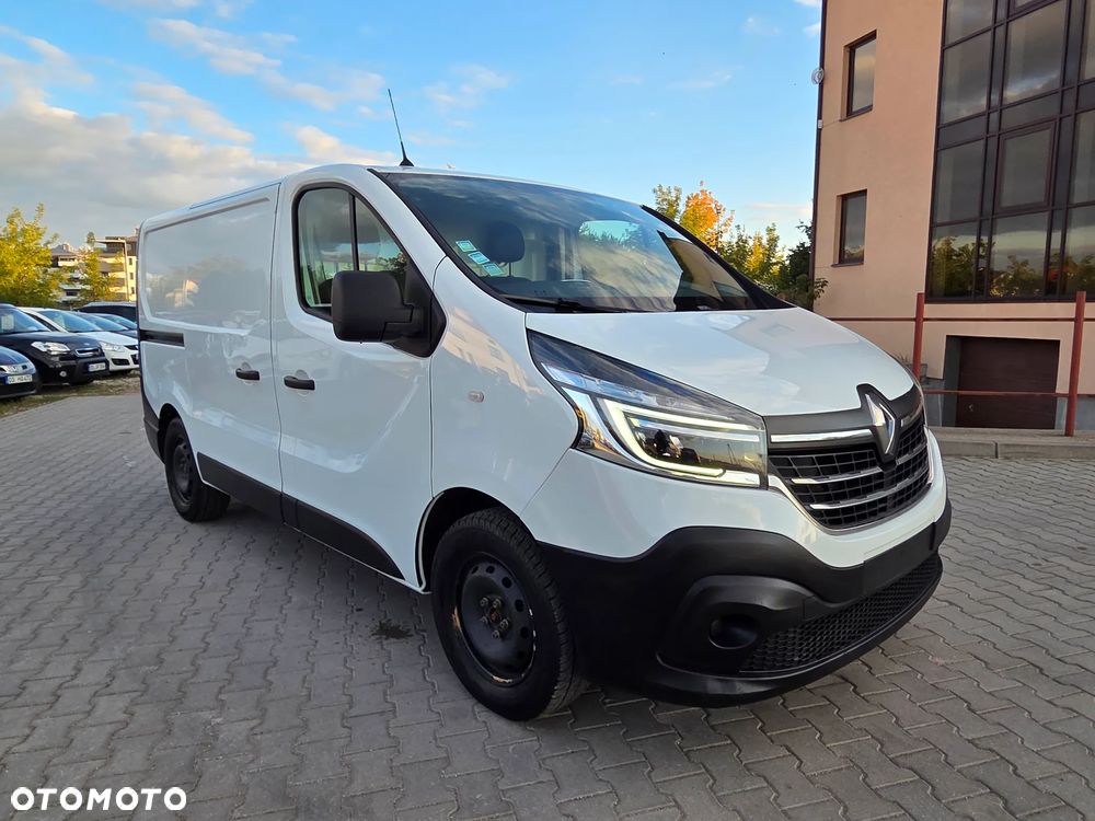 Renault TRAFIC - 2