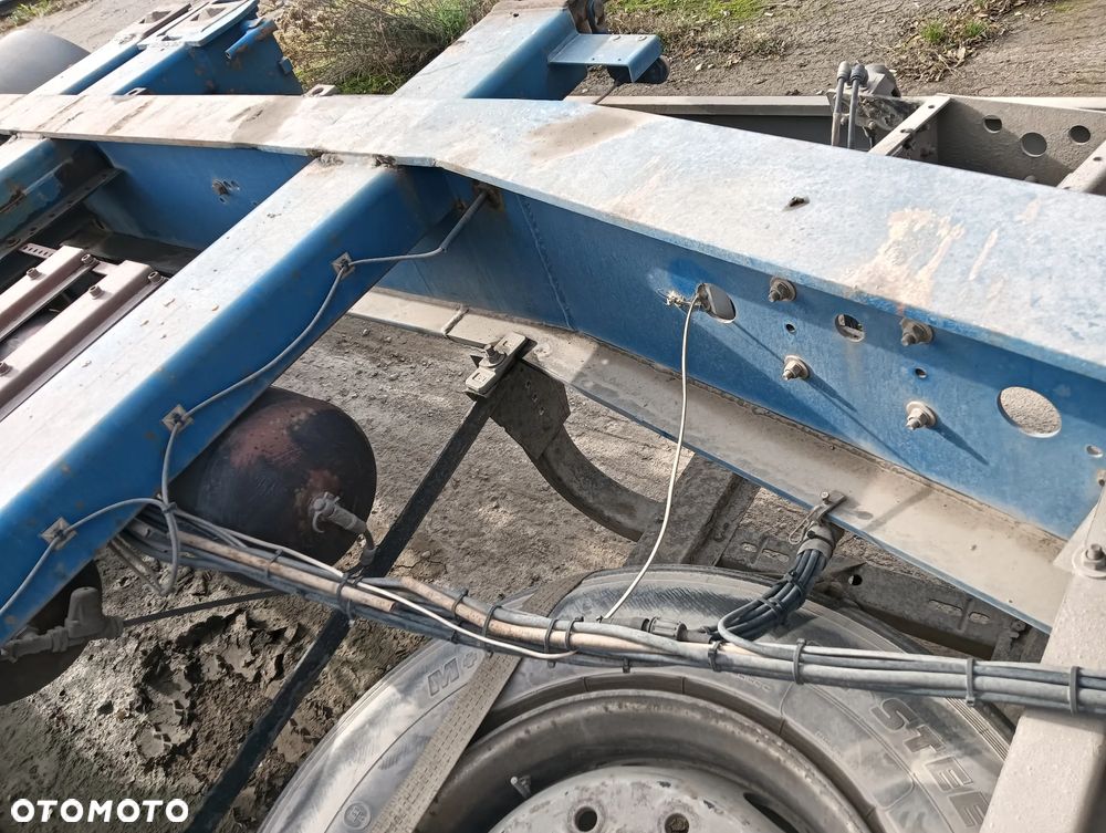 Wielton narko podkontenerowa wysuwany tył - 5