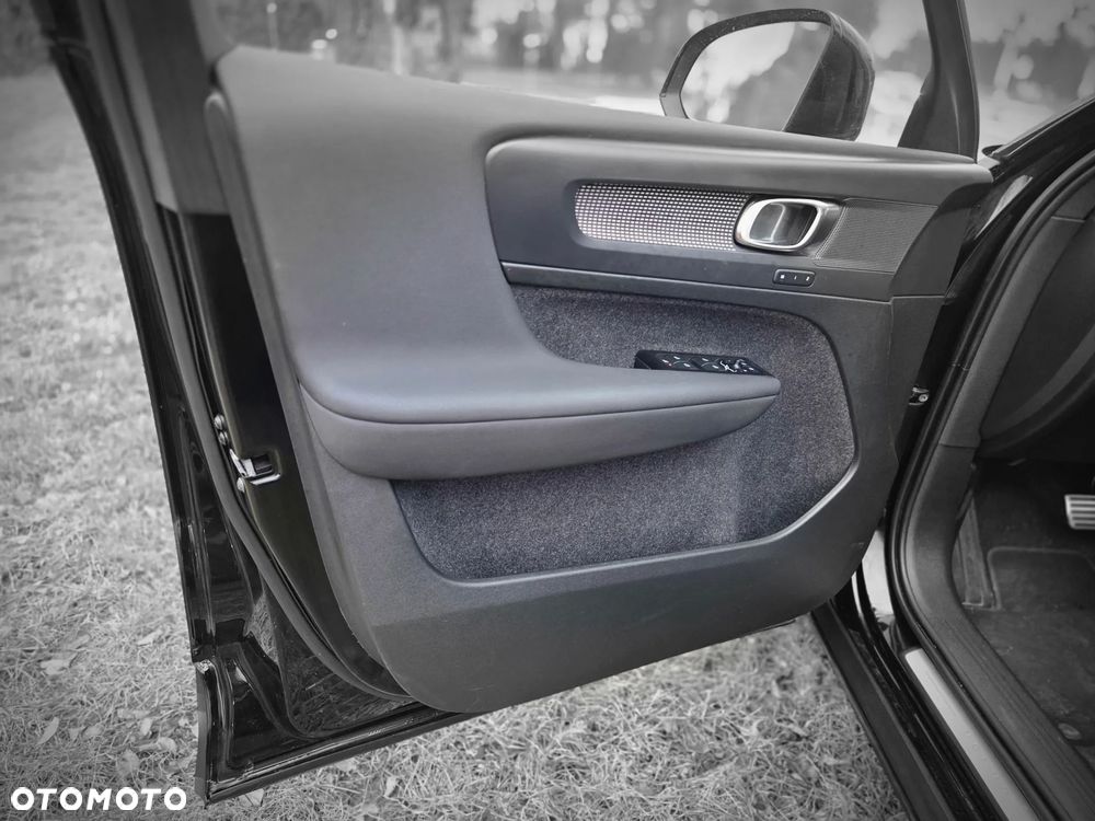 Volvo XC 40 T5 AWD Geartronic R-Design - 22
