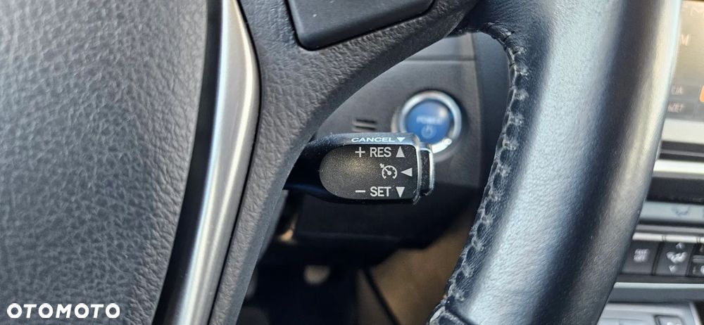 Toyota Auris 1.8 HSD Luna - 29