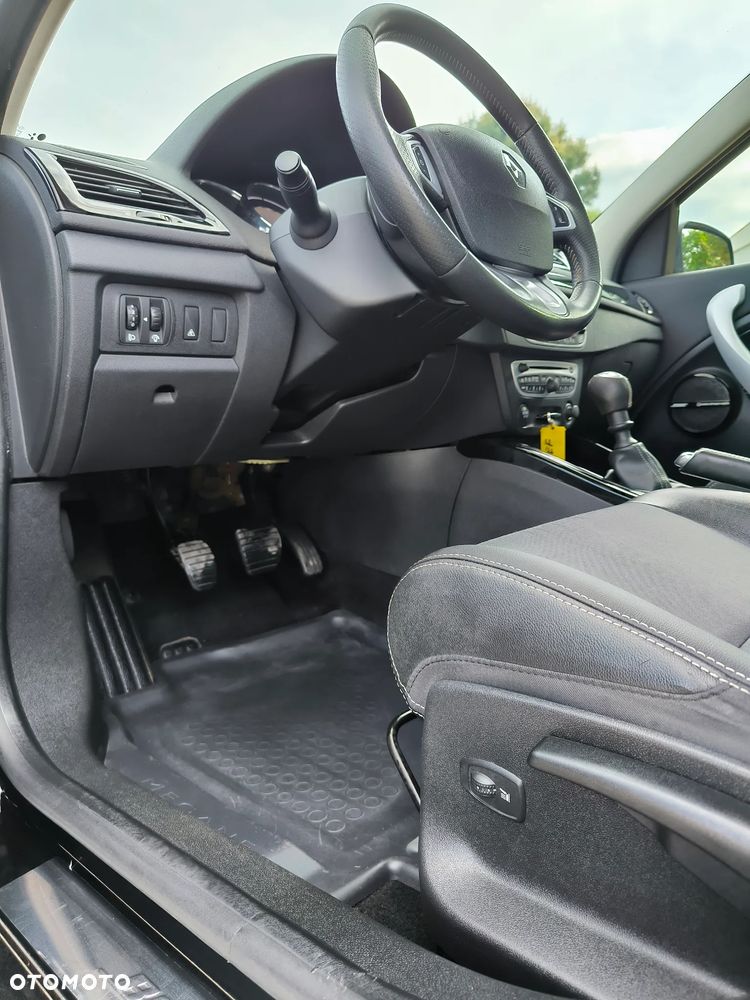 Renault Megane TCe 130 Bose Edition - 12