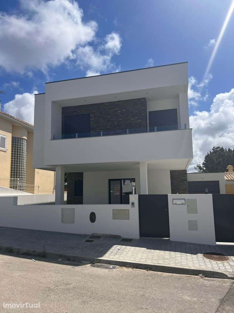 Moradia Isolada  T3+1 - Grande imagem: 2/13