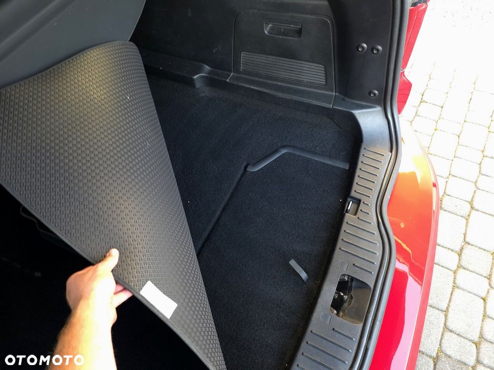 Ford S-Max - 35