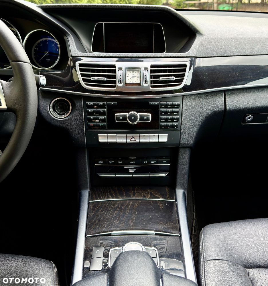 Mercedes-Benz Klasa E 200 7G-TRONIC Avantgarde - 26