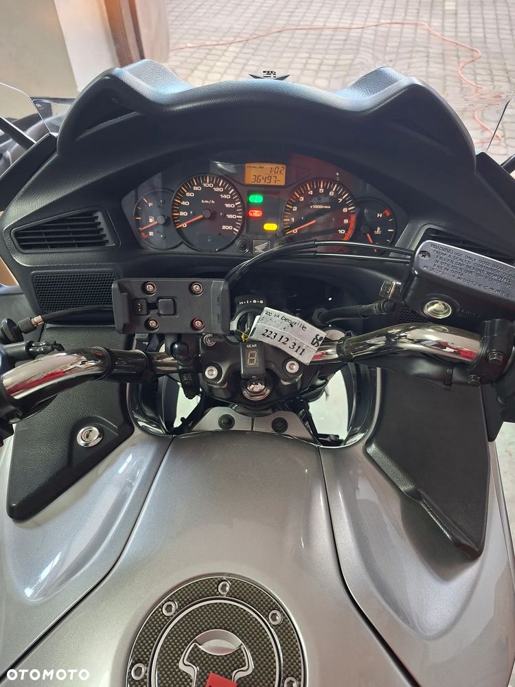Honda Deauville - 12