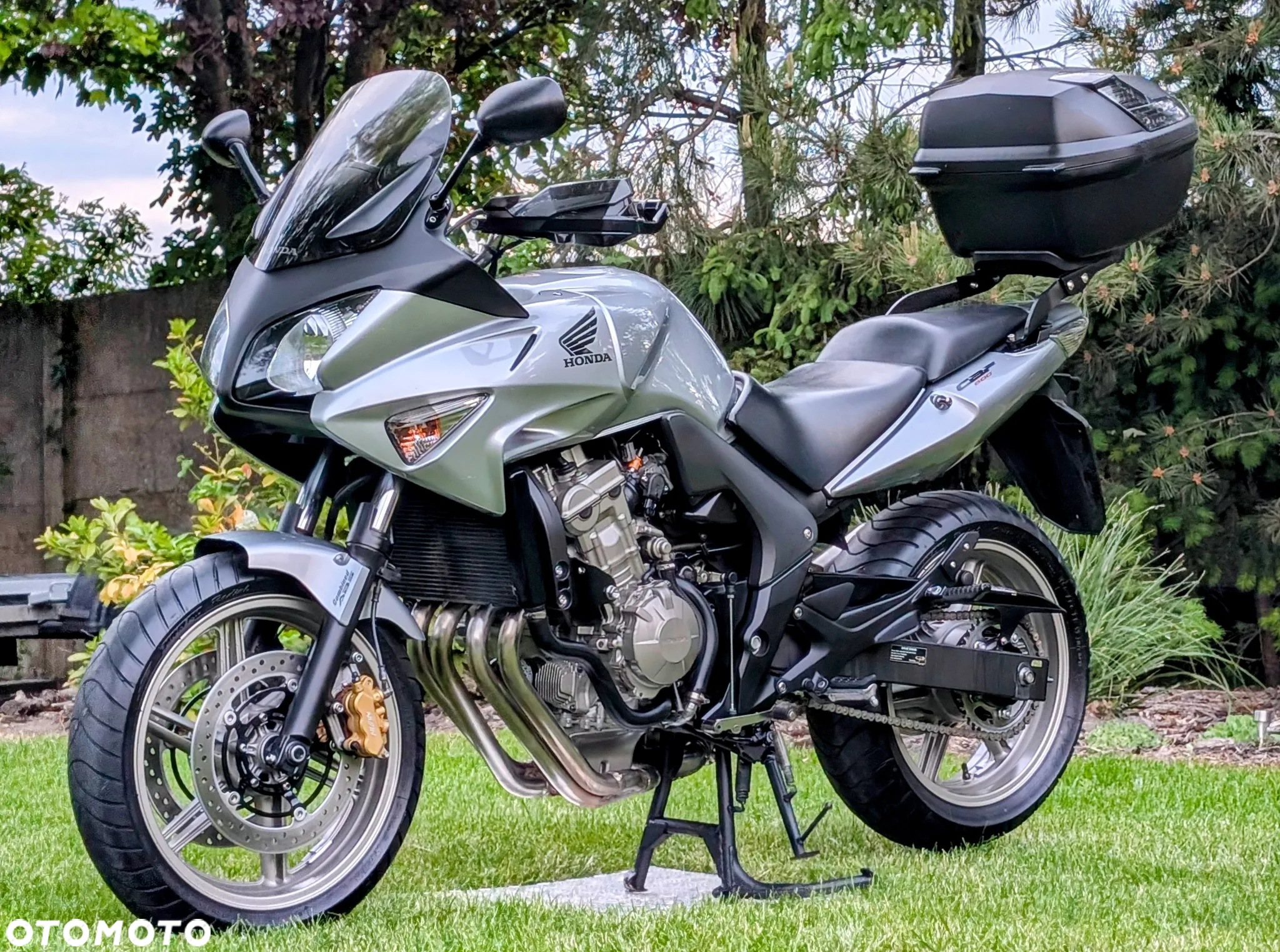 Honda CBF - 4