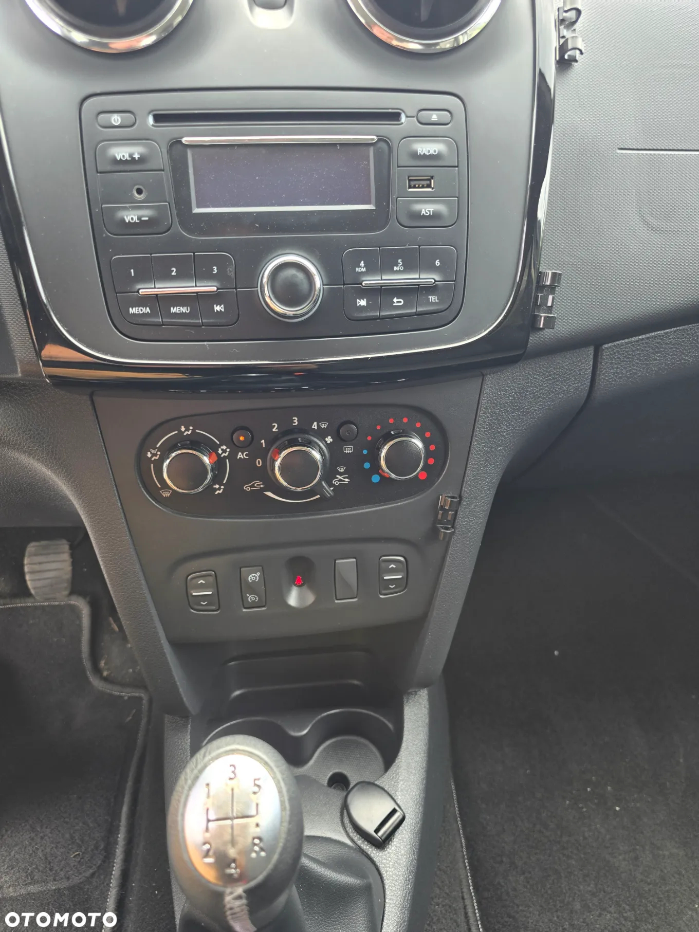 Dacia Sandero TCe 90 (S&S) Comfort - 10
