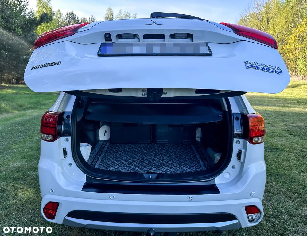 Mitsubishi Outlander Intense + - 20