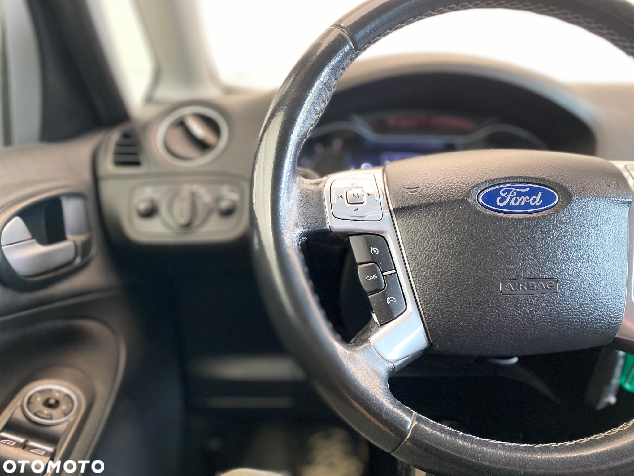 Ford S-Max 2.0 TDCi DPF Trend - 19