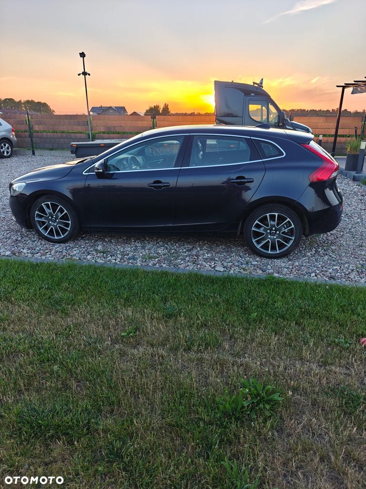Volvo V40 D2 Summum - 4