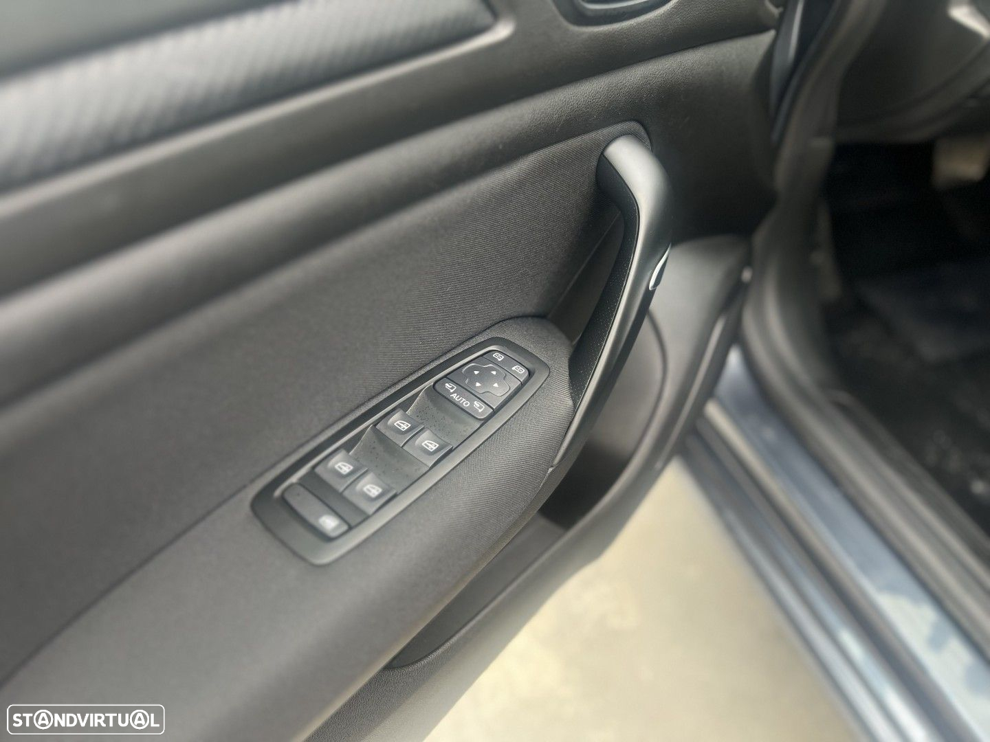 Renault Mégane 1.5 Blue dCi Intens EDC - 8