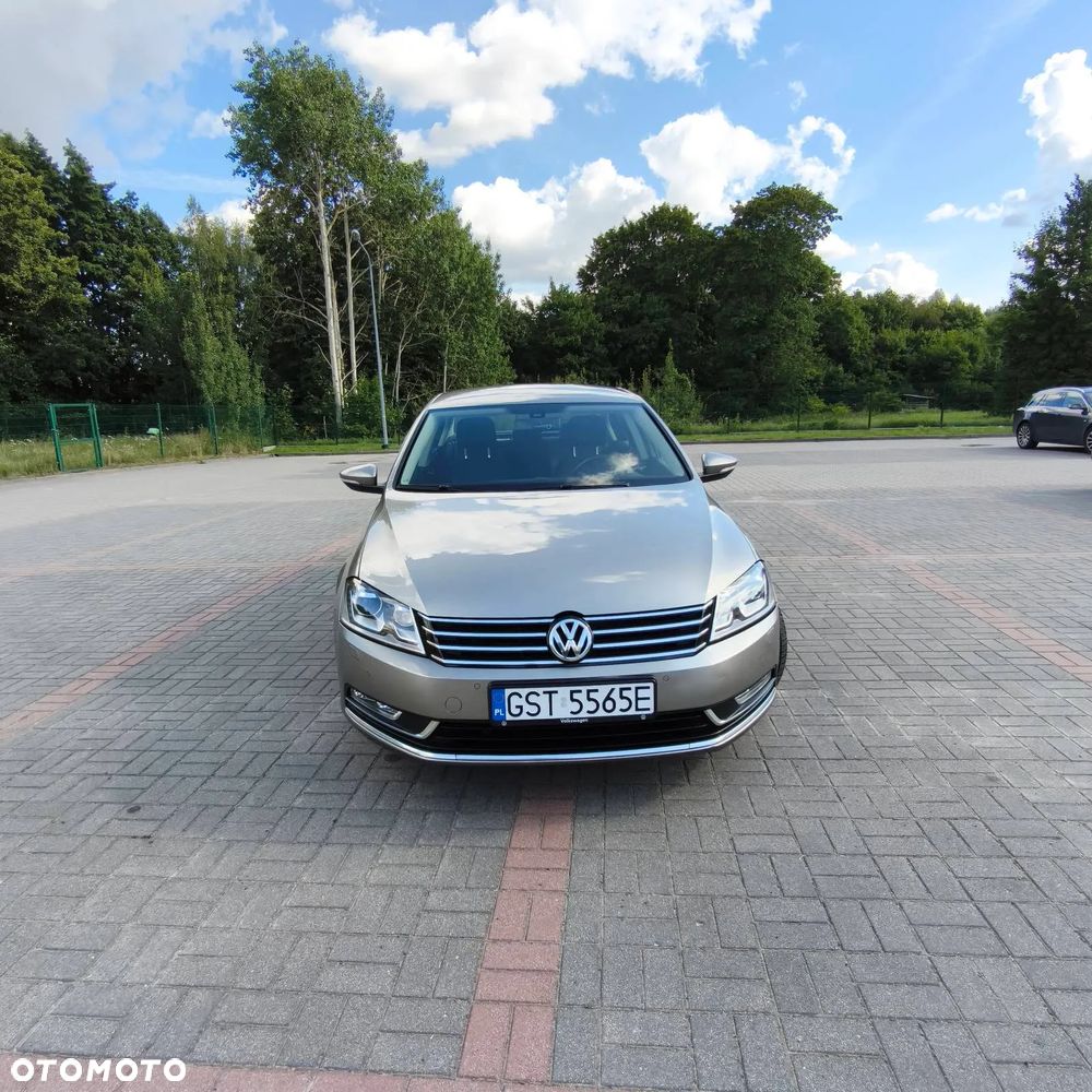 Volkswagen Passat 2.0 TDI Comfortline - 5