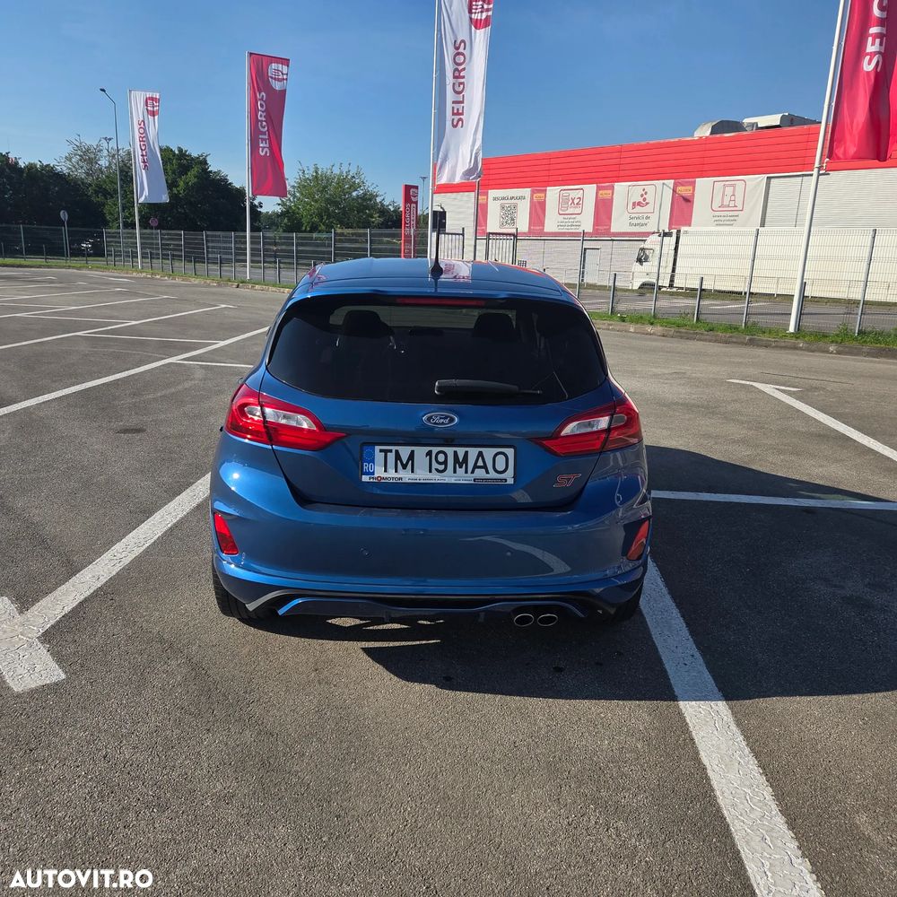 Ford Fiesta - 7
