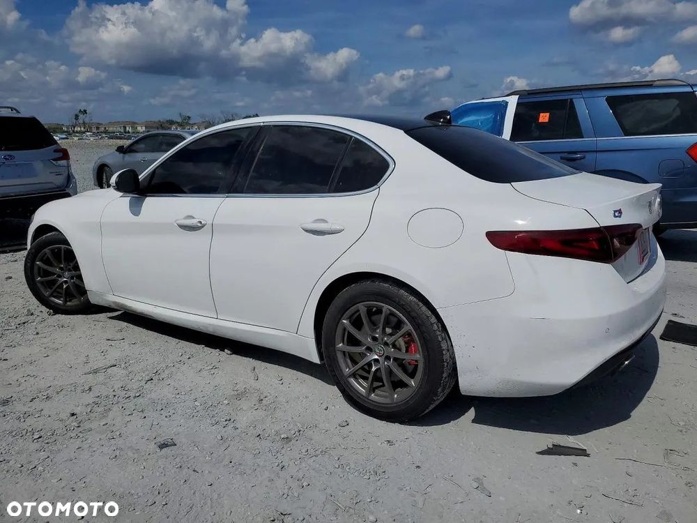 Alfa Romeo Giulia - 22