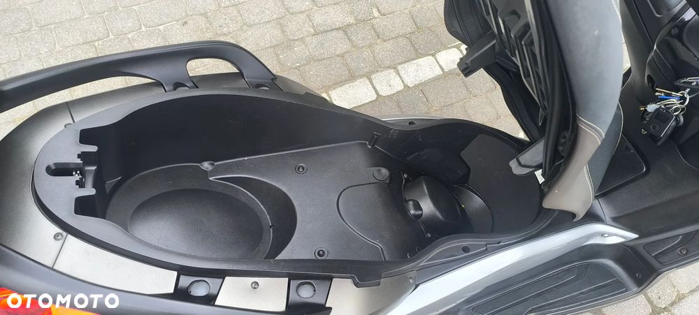 Yamaha X-max - 6