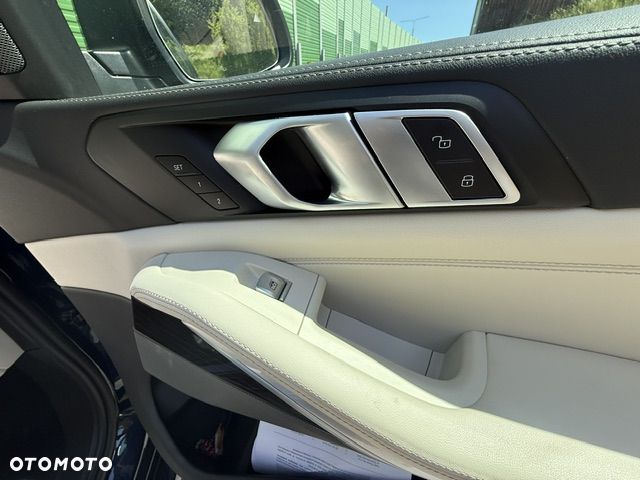 BMW X7 xDrive40d mHEV sport - 24