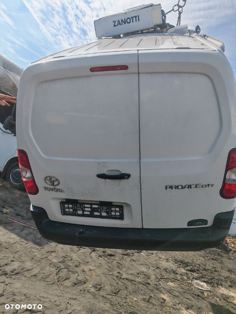 Toyota Proace City izoterma drzwi tył - 1