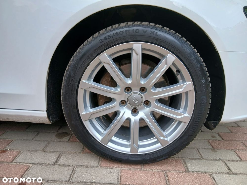 Audi A4 Avant 3.0 TDI DPF clean diesel quattro S tronic S line Sportpaket - 31