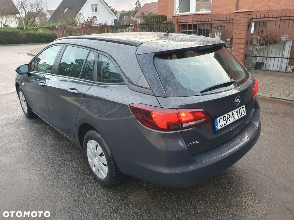 Opel Astra - 4
