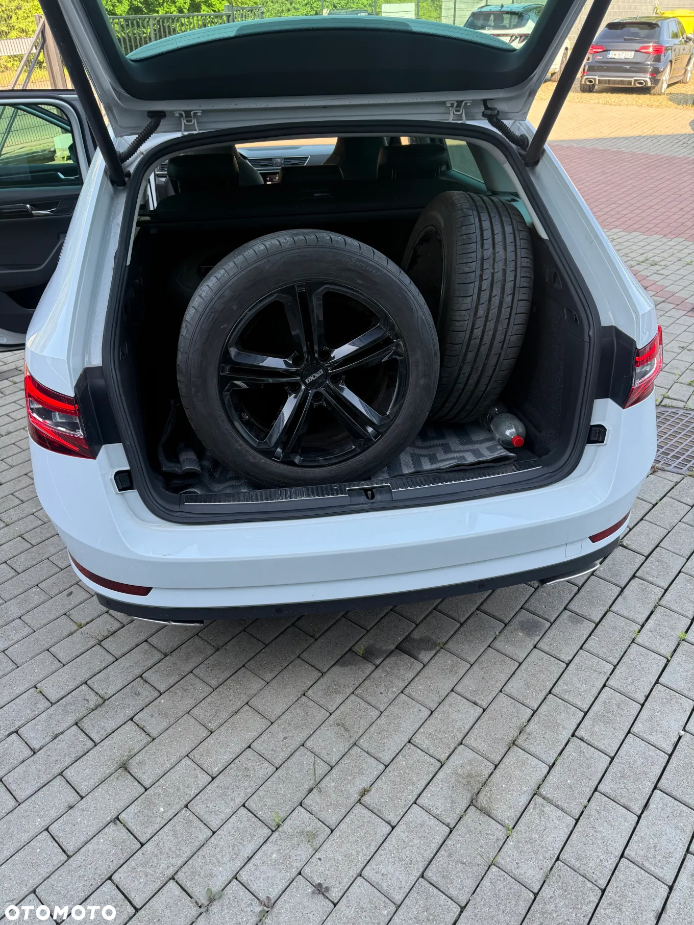 Skoda Superb 2.0 TSI 4x4 DSG Sportline - 16
