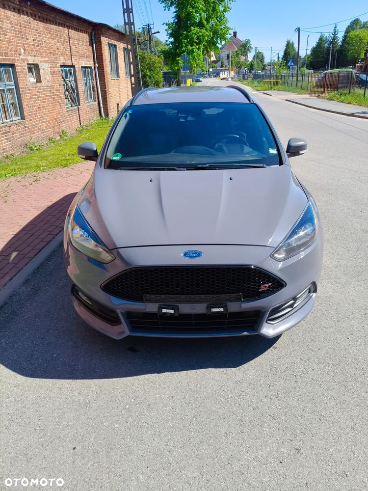 Ford Focus 2.0 EcoBoost ST mit Leder-Exclusiv-Paket - 5