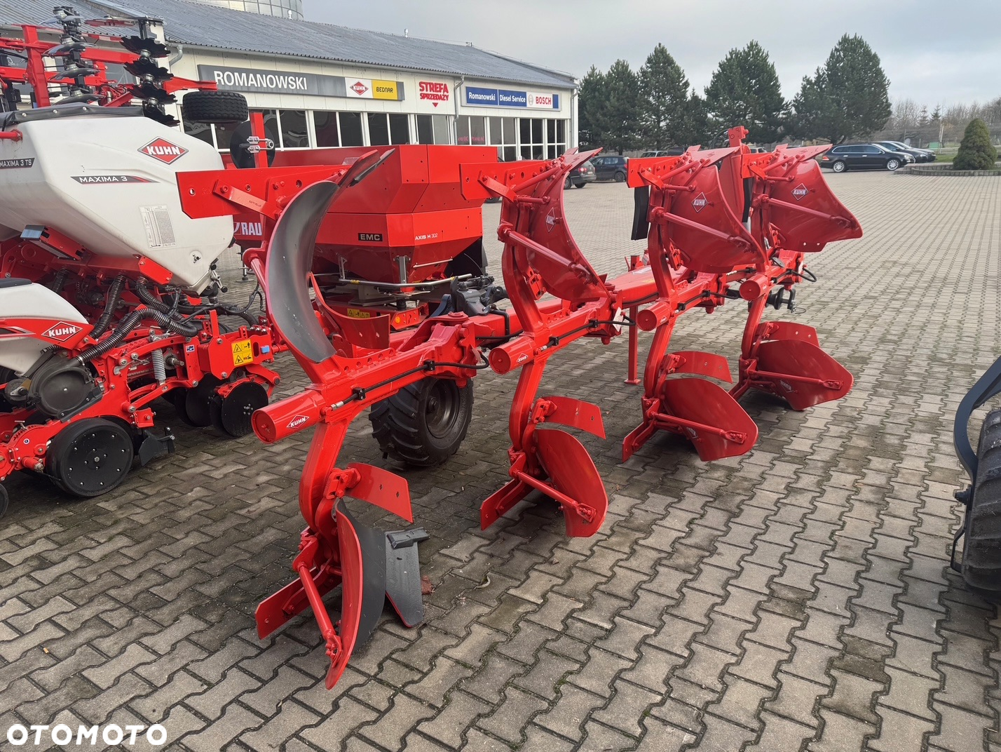 Kuhn KUHN VARI-MASTER 123 4E NSH - 4